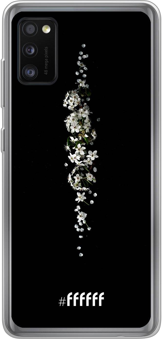 White flowers in the dark Galaxy A41