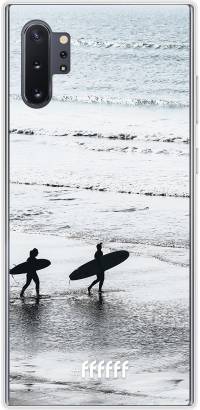 Surfing Galaxy Note 10 Plus