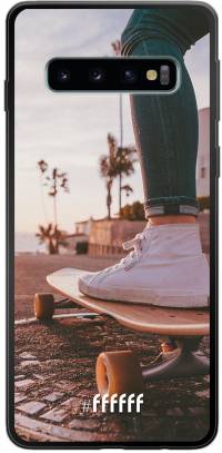 Skateboarding Galaxy S10
