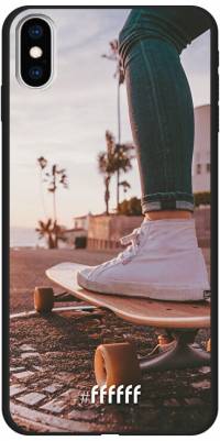 Skateboarding iPhone Xs Max